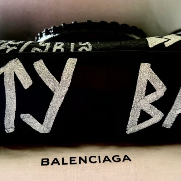 New! Balenciaga Graffiti Classic City Bag with Dust Bag - Picture 3 of 12